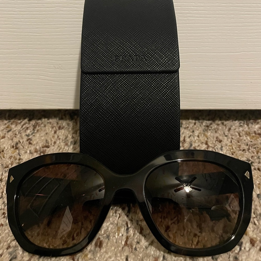 Designer Sunglasses Lot (Women’s)